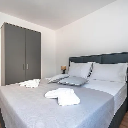 Apartment Stunning In Biograd With Wifi *